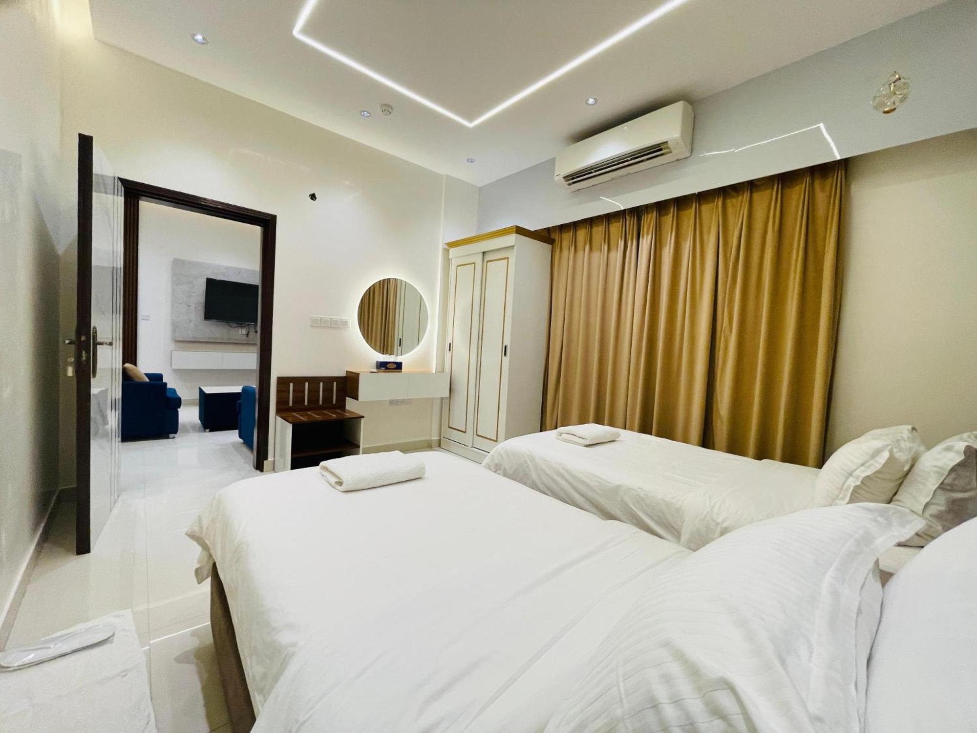Mabahj Garnatha Hotel Apartments Sohar Exterior foto